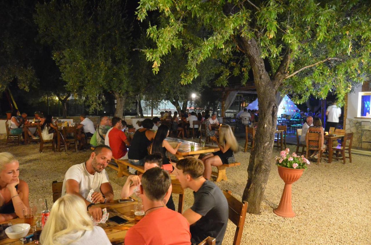 Apartments Villaggio Riccio Матината Екстериор снимка
