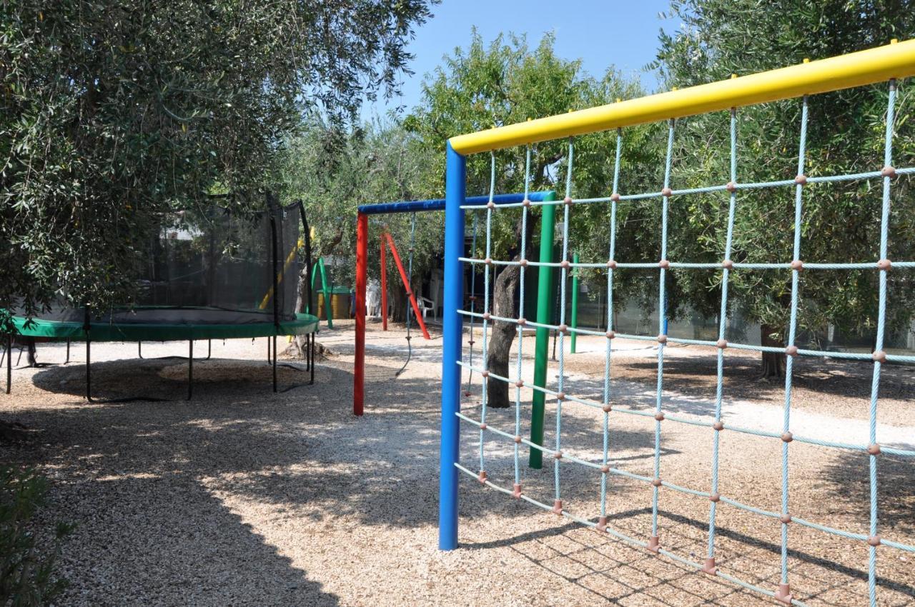 Apartments Villaggio Riccio Матината Екстериор снимка