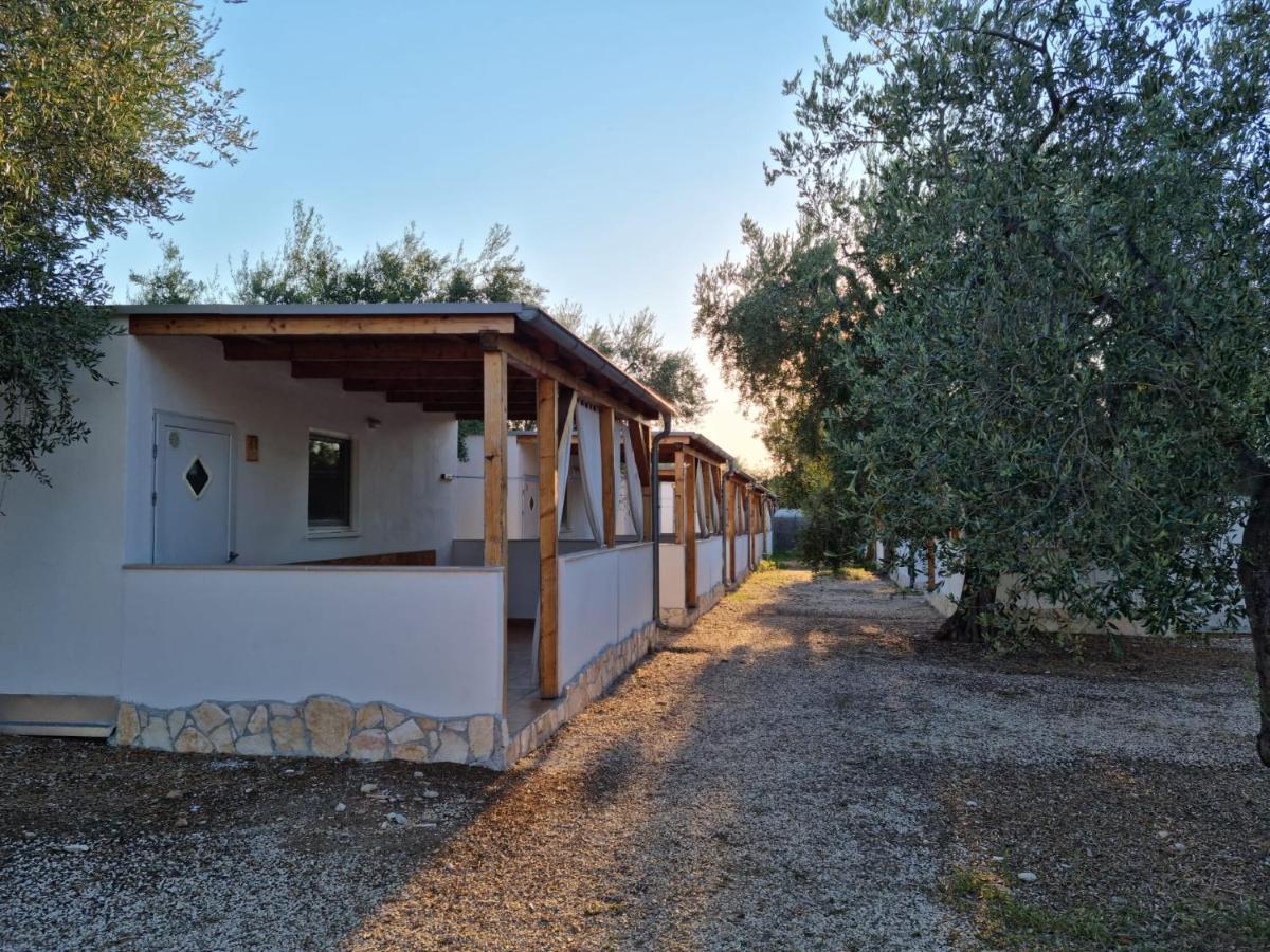 Apartments Villaggio Riccio Матината Екстериор снимка