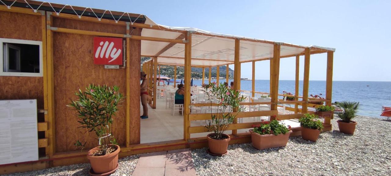 Apartments Villaggio Riccio Матината Екстериор снимка