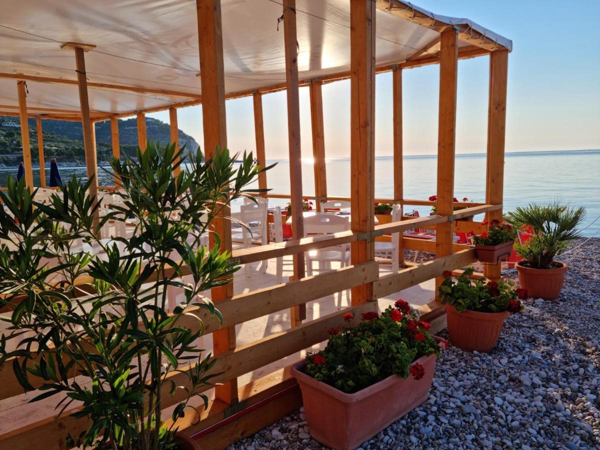 Apartments Villaggio Riccio Матината Екстериор снимка