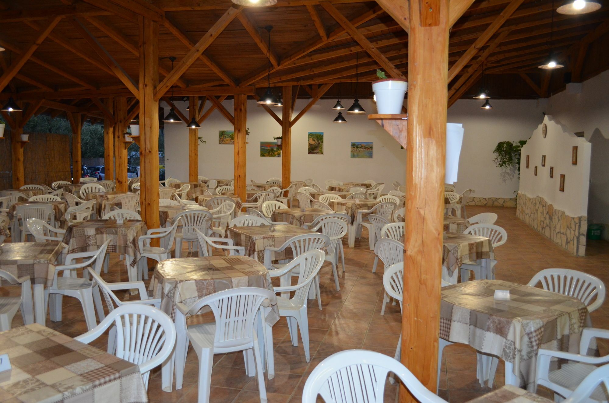 Apartments Villaggio Riccio Матината Екстериор снимка