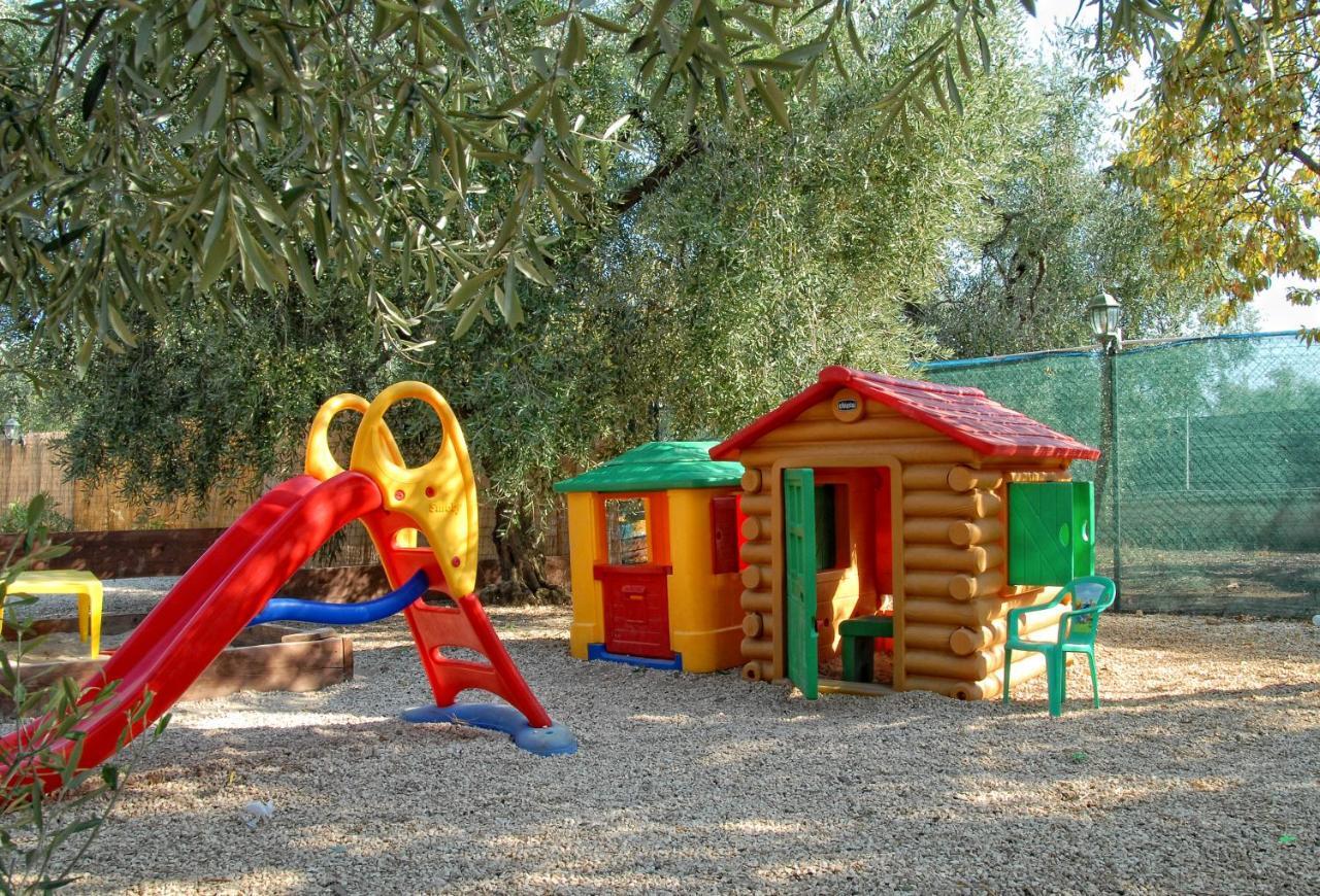 Apartments Villaggio Riccio Матината Екстериор снимка