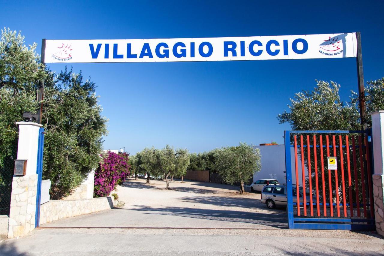 Apartments Villaggio Riccio Матината Екстериор снимка