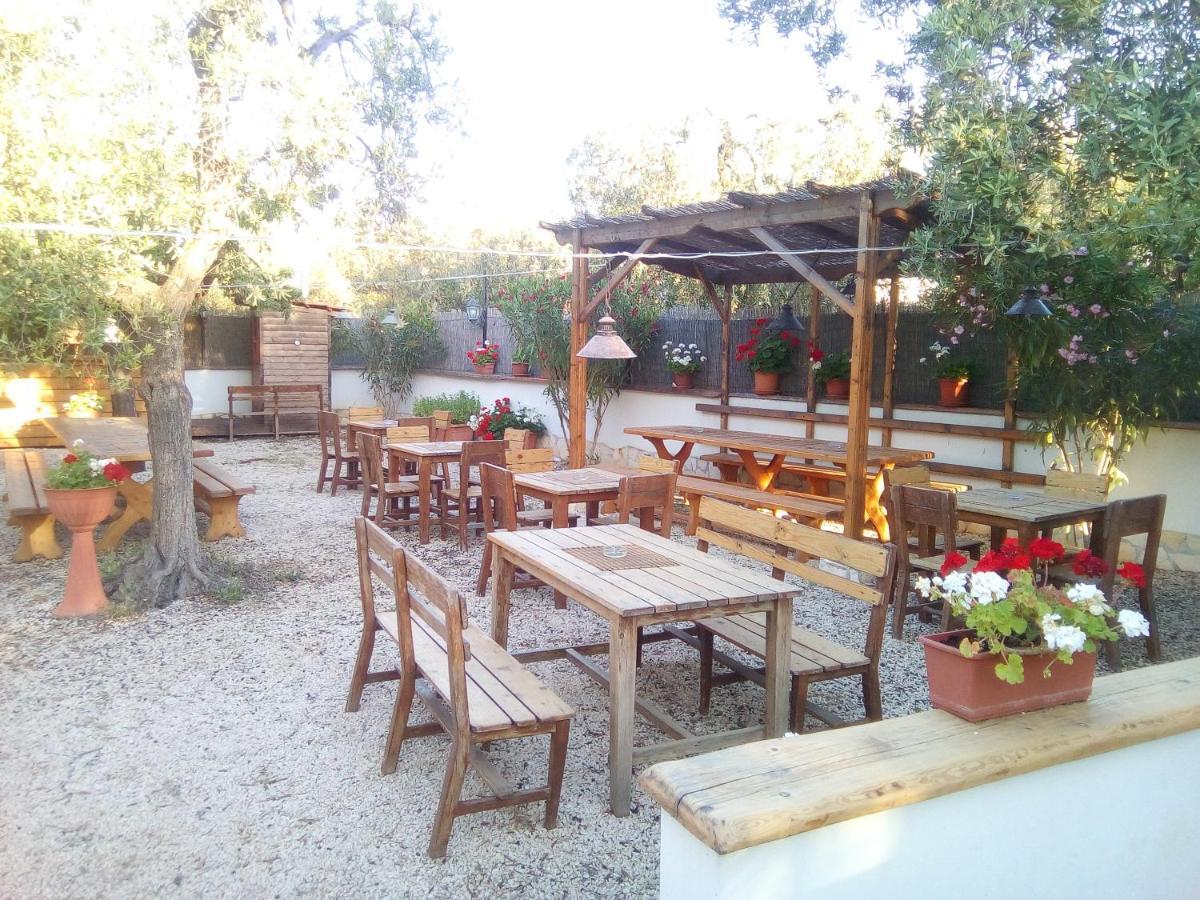 Apartments Villaggio Riccio Матината Екстериор снимка